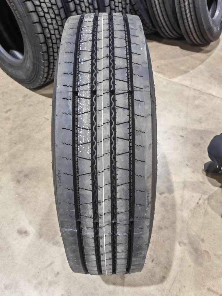 295 80r 22.5 steer tires 275 80r 22.5 TBR Tire commercial truck tire